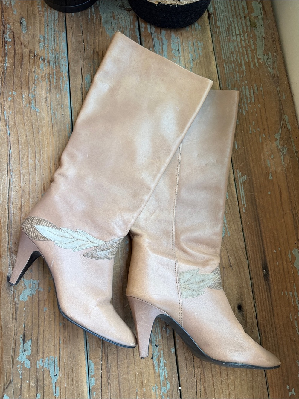 Vintage Tan Knee-High Leather Boots
